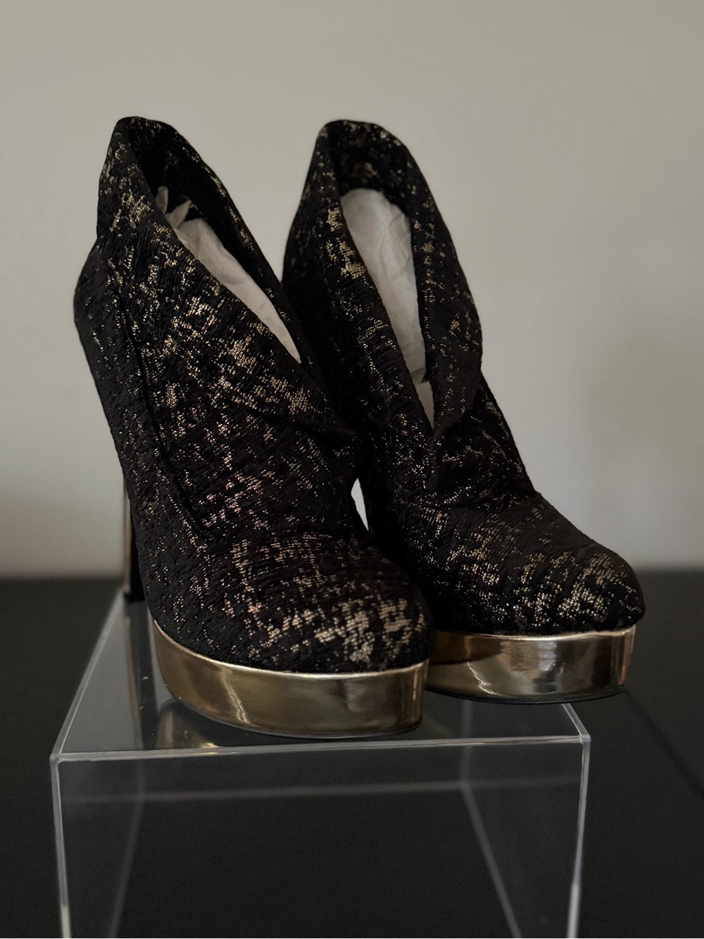 Chinese Laundry Black and Gold Platform Ankle Booties